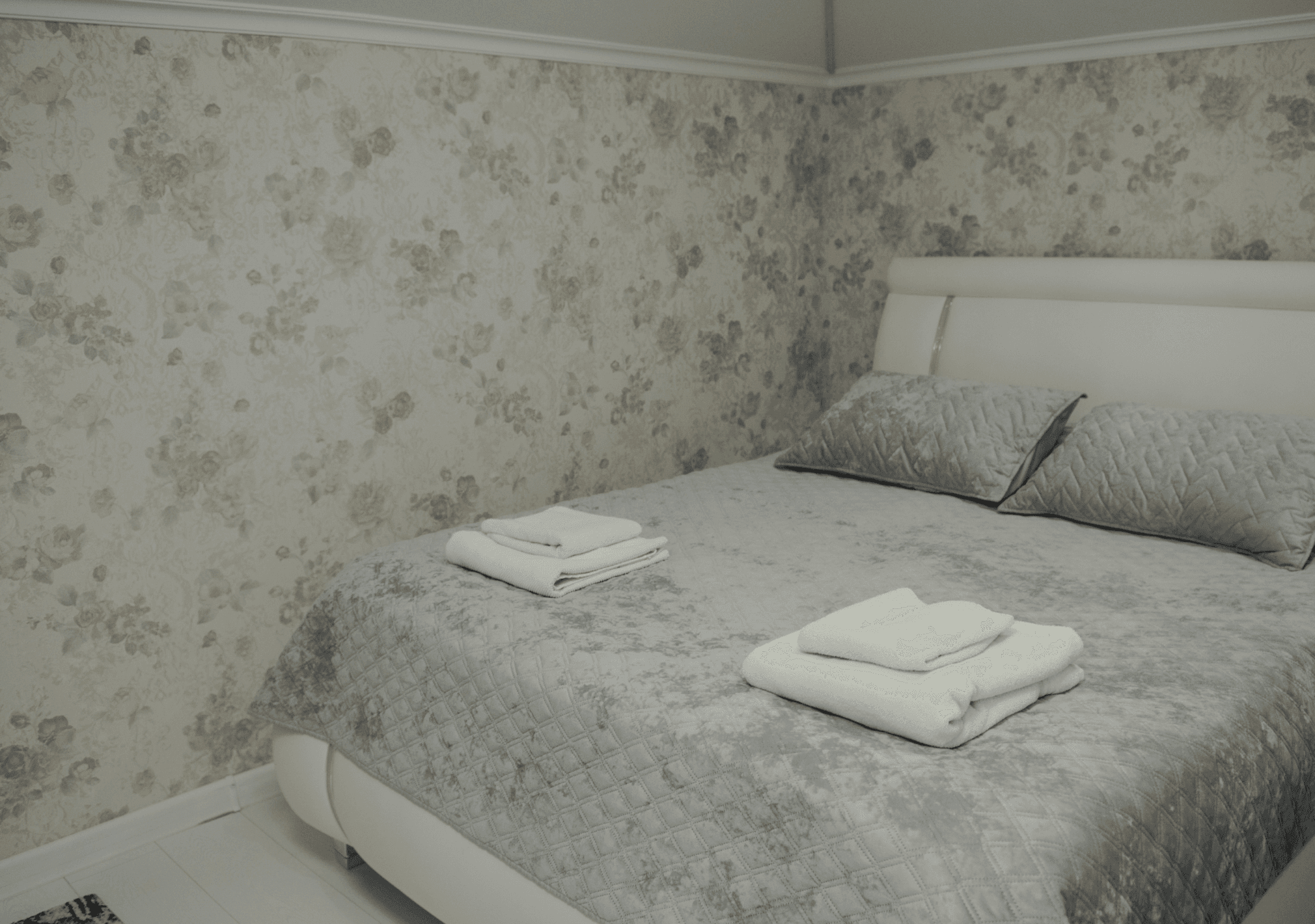 Cameră Dublă Deluxe cu Cadă 1 foto 4